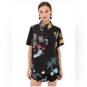 NWT Isla & White Sol Floral Print Top. Size S